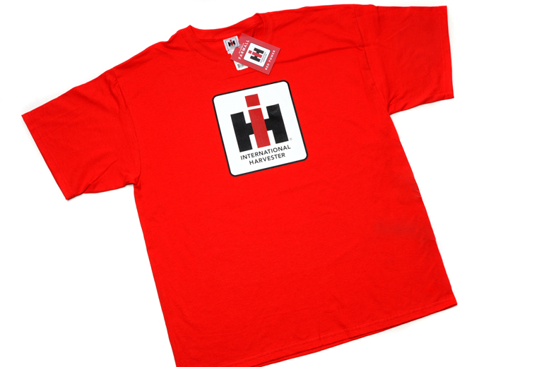 Red International Harvester - T-shirts