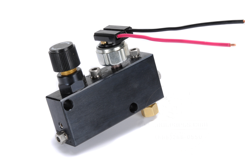 Scout II, Scout 80, Scout 800 Adjustable Brake Proportioning Valve With Brake Light Switch.