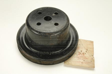 Scout II, Scout 80, Scout 800 Pulley Water Pump New Old Stock.